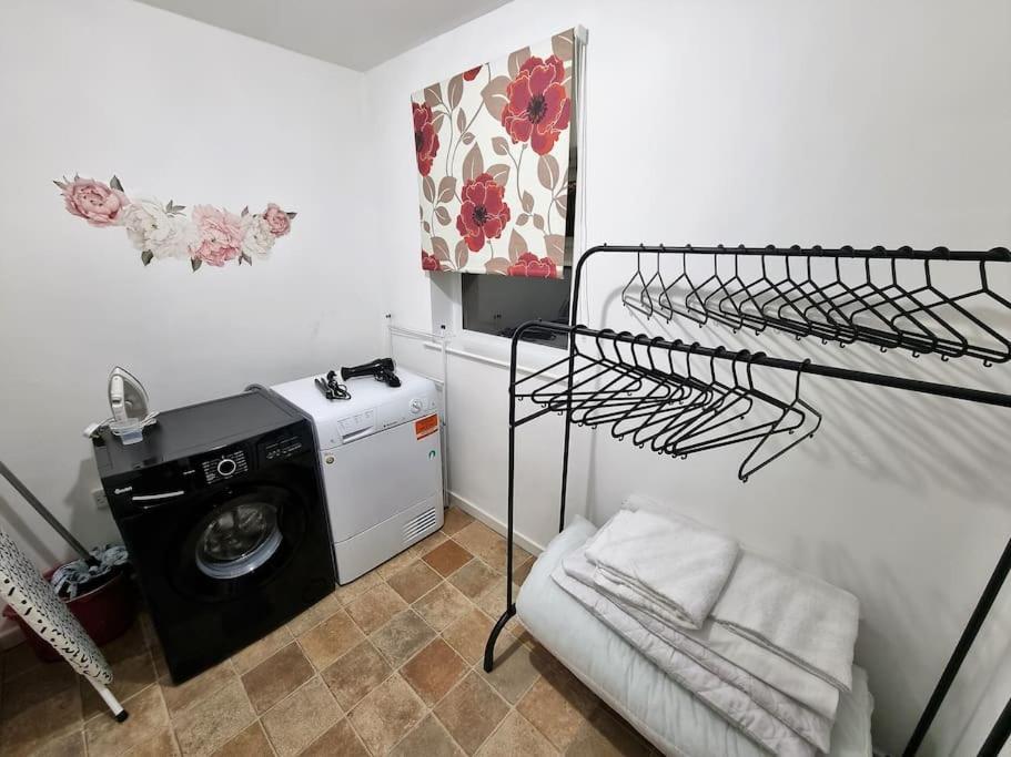*C.Sani* Setup For Your Most Relaxed & Amazing Stay + Free Parking + Free Fast Wifi * Leeds  Esterno foto