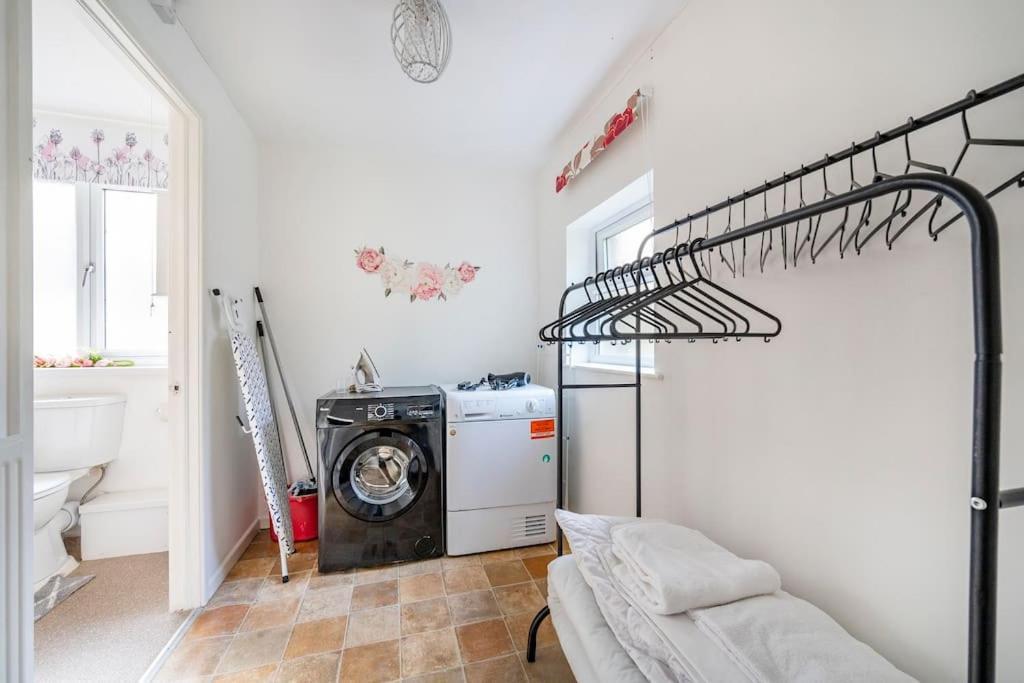 *C.Sani* Setup For Your Most Relaxed & Amazing Stay + Free Parking + Free Fast Wifi * Leeds  Esterno foto