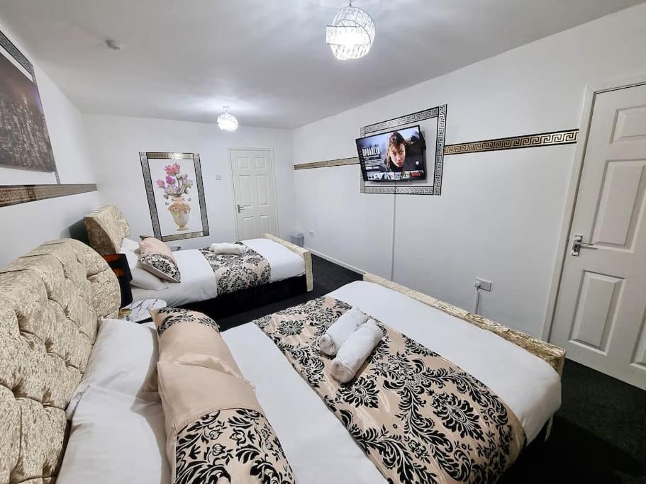 *C.Sani* Setup For Your Most Relaxed & Amazing Stay + Free Parking + Free Fast Wifi * Leeds  Esterno foto