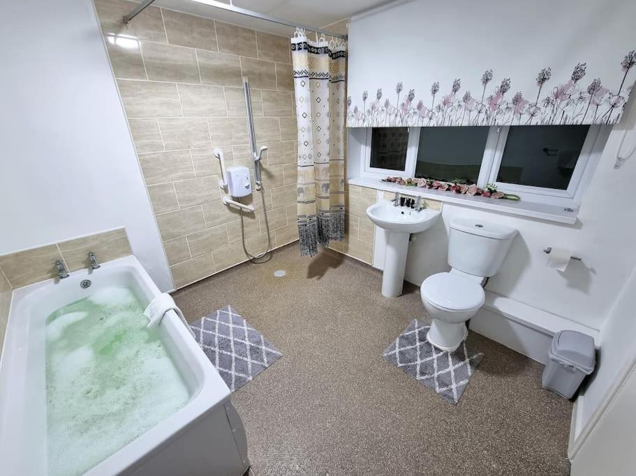 *C.Sani* Setup For Your Most Relaxed & Amazing Stay + Free Parking + Free Fast Wifi * Leeds  Esterno foto